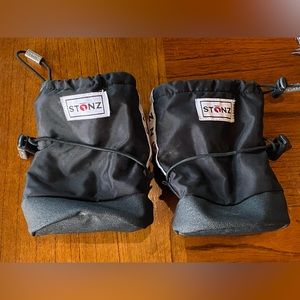 Stonz infant booties. SZ small.